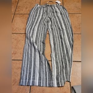 Briggs Wide Leg Pants! Bell Bottom! Size: S